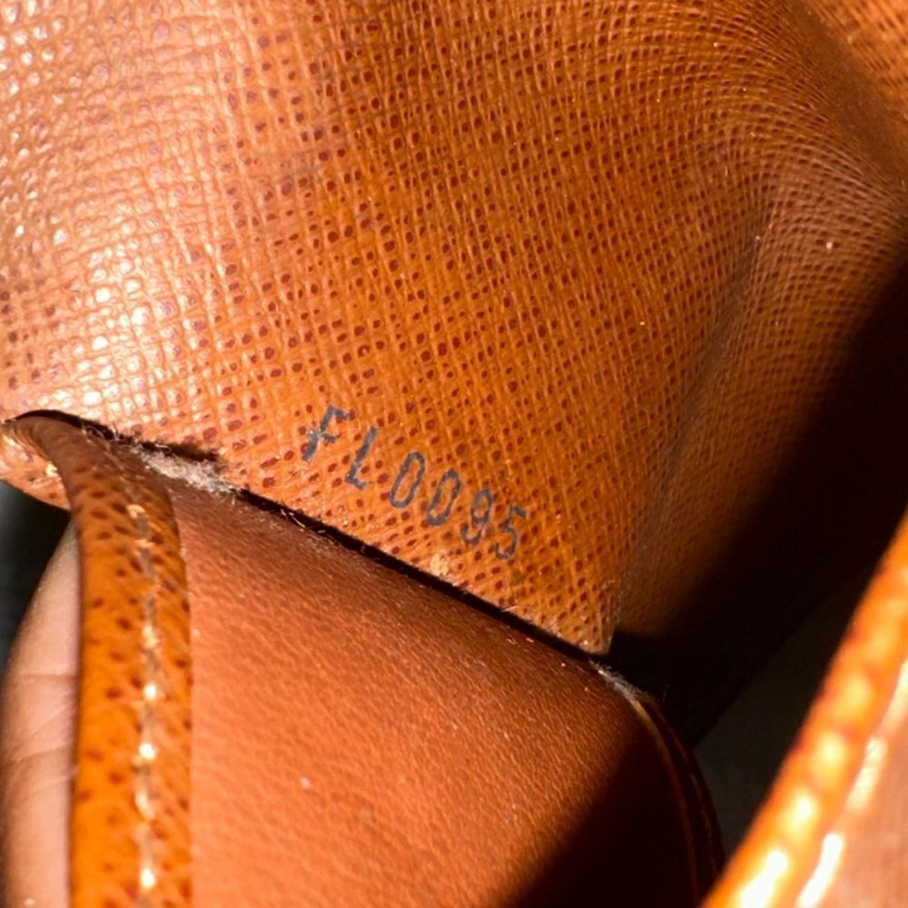 Louis Vuitton key holder Brown Monogram - Picture 8 of 10